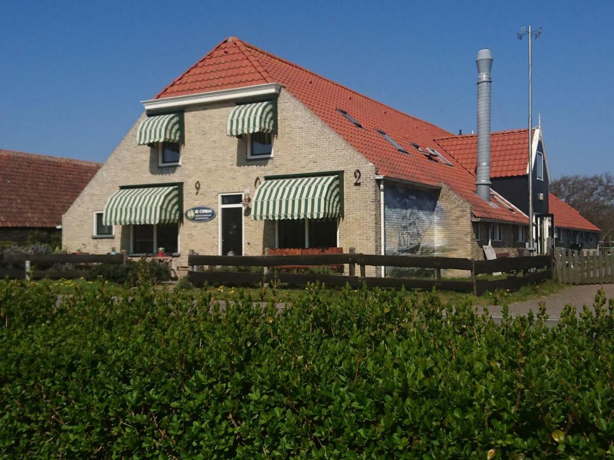 De Cyprian Bed & Breakfast 캐어트 외부 사진